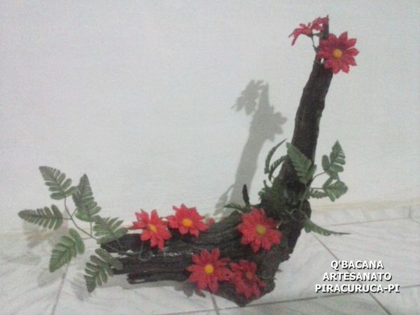 Arranjo Floral em Madeira